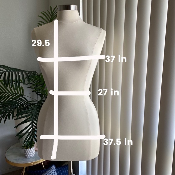 Lululemon Fitted Low back Tank Top - Picture 5 of 5